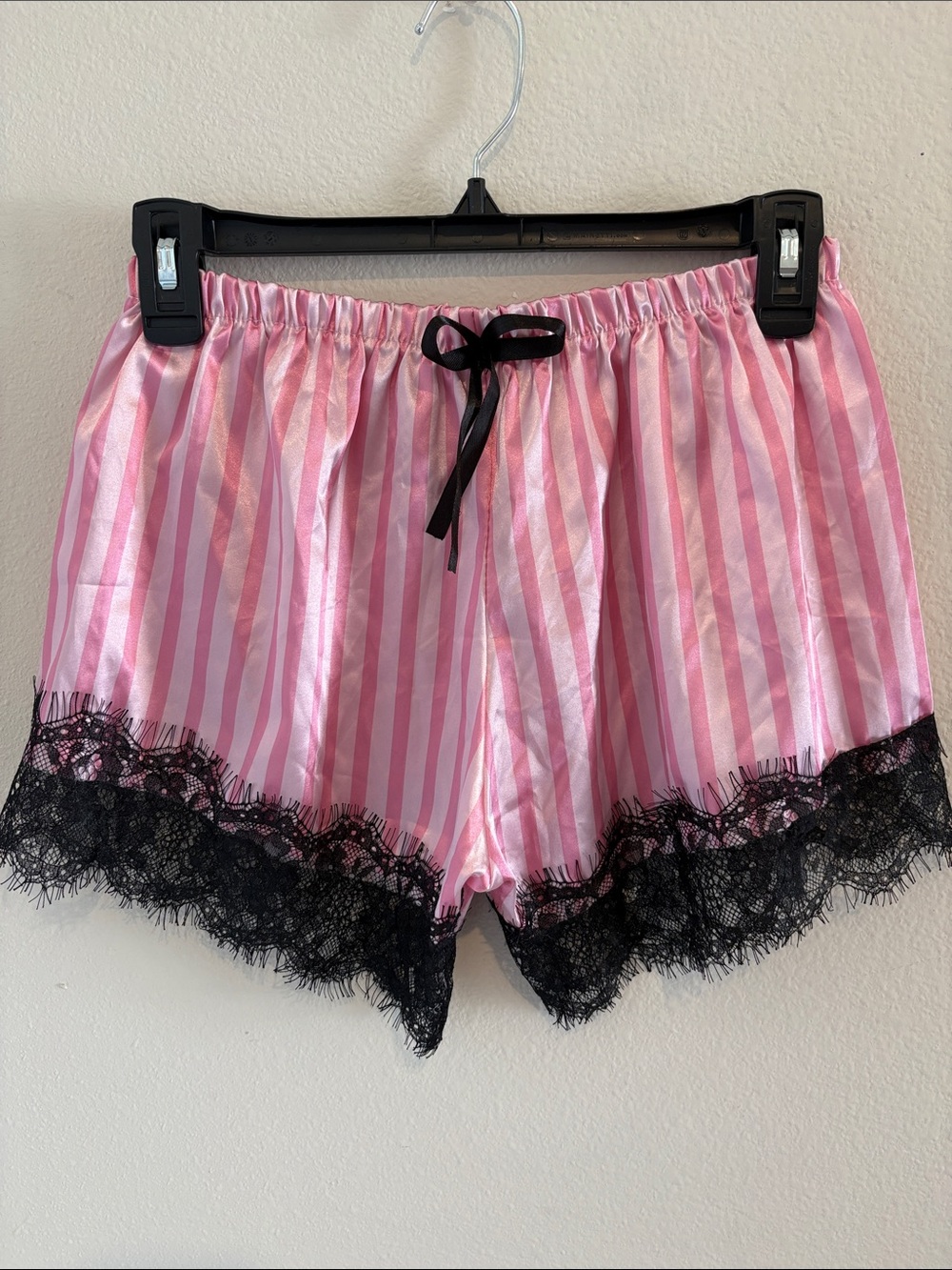 2 piece pajama set shorts and tank top pink with stripes and black lace - Picture 4 of 5